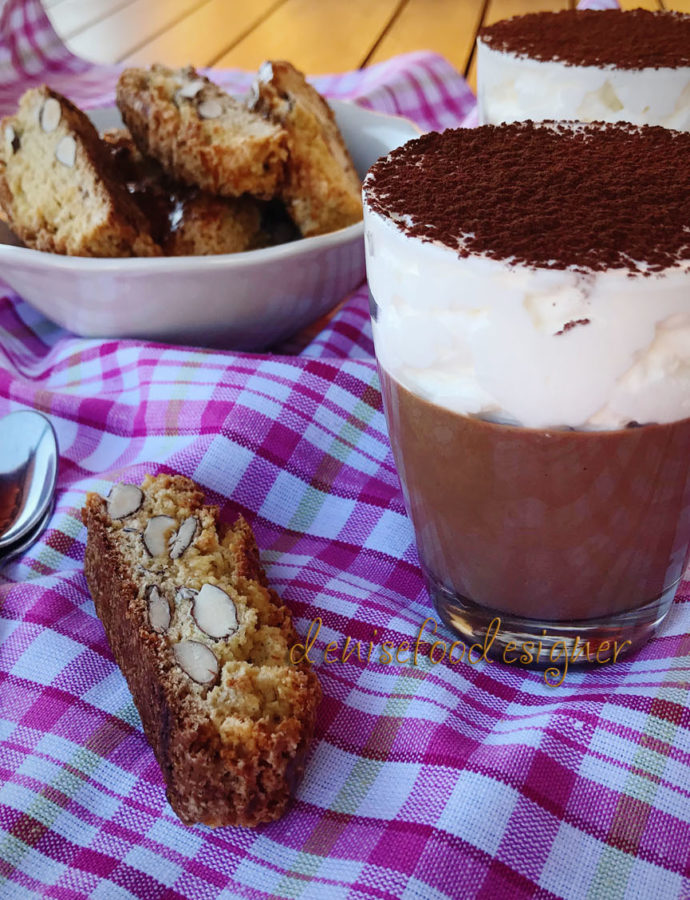CHOCOLATE PUDDING AND CANTUCCI