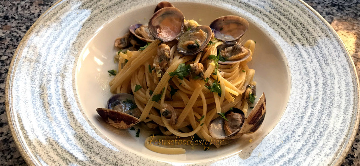 LINGUINE WITH CLAMS